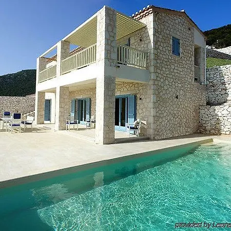 Urania Luxury Vila Vasiliki