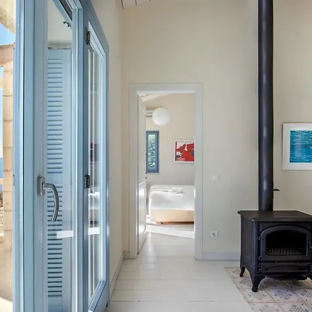 Urania Luxury * Vasiliki