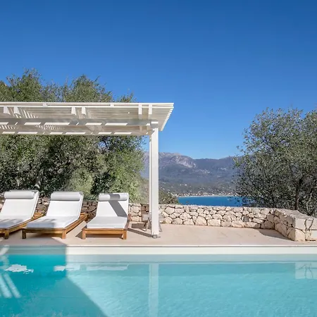 Urania Luxury Vasiliki