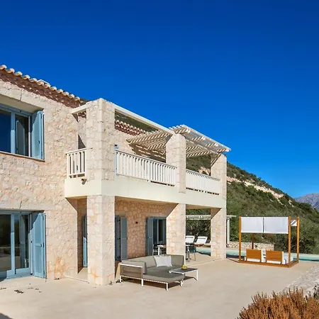 Urania Luxury * Vasiliki