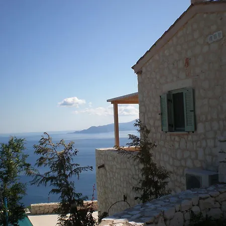 Urania Luxury Vila Vasiliki