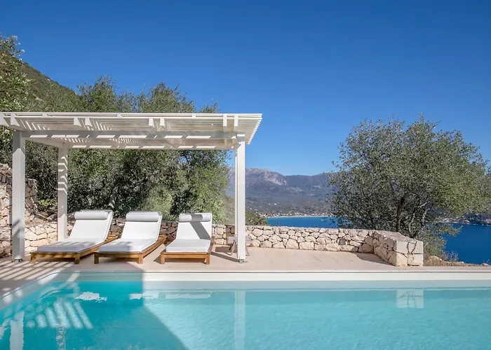 Urania Luxury Vasiliki