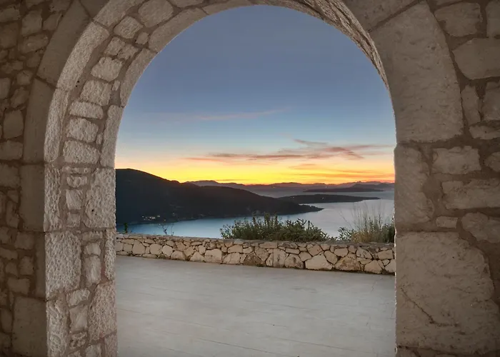 Urania Luxury * Vasiliki