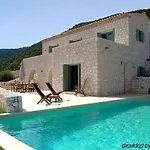 Urania Luxury * Vasiliki (Lefkada)