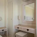 Urania Luxury Βίλα *