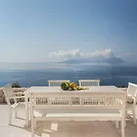 Urania Luxury * Βασιλική
