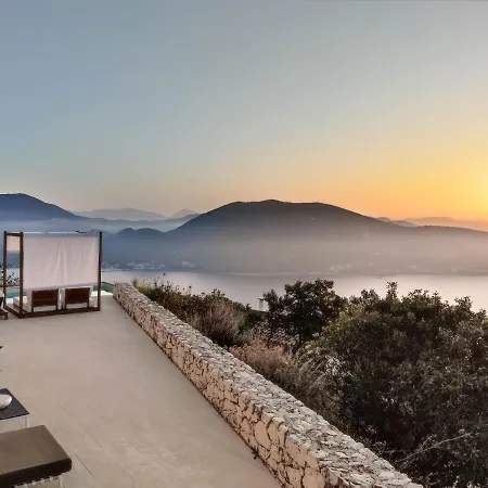 Urania Luxury Villa