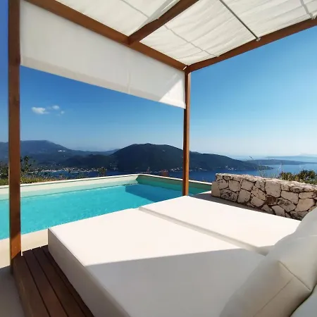 Urania Luxury * Vassiliki