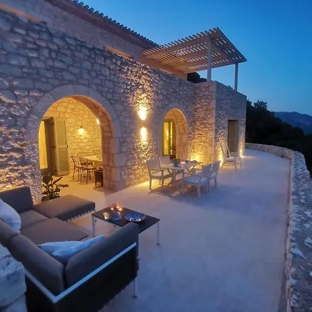 Urania Luxury Vassiliki