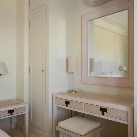 Urania Luxury Βίλα *