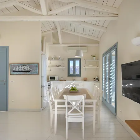 Βίλα Urania Luxury *