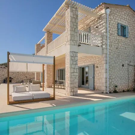 Urania Luxury Βασιλική