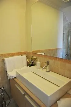 Urania Luxury Βασιλική