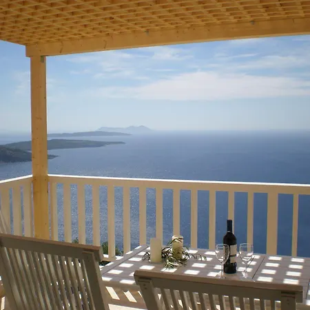 Urania Luxury Βίλα