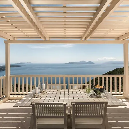 Urania Luxury