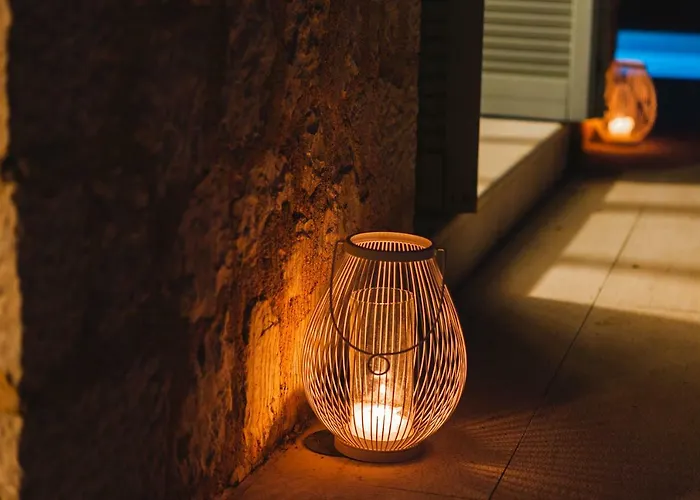 Urania Luxury Villa *